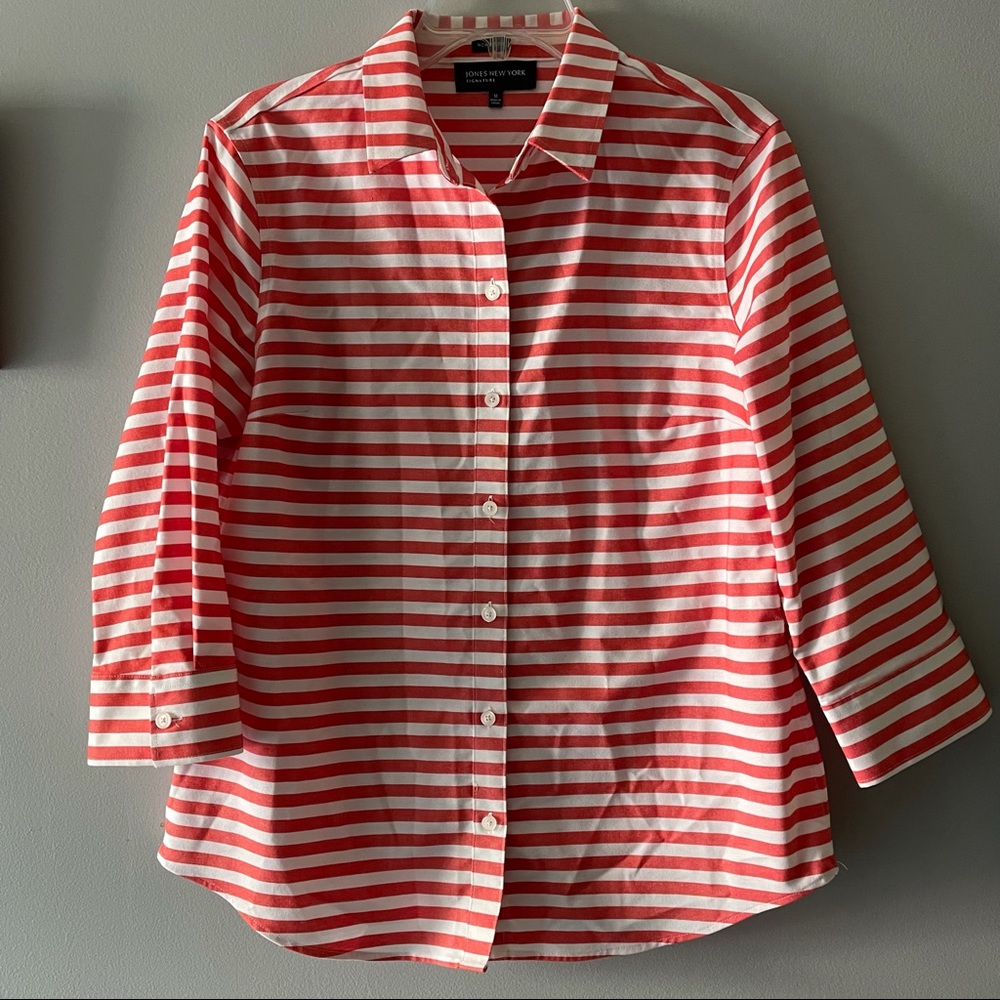 Red Stripe 3/4 Sleeve Button Down Shirt M